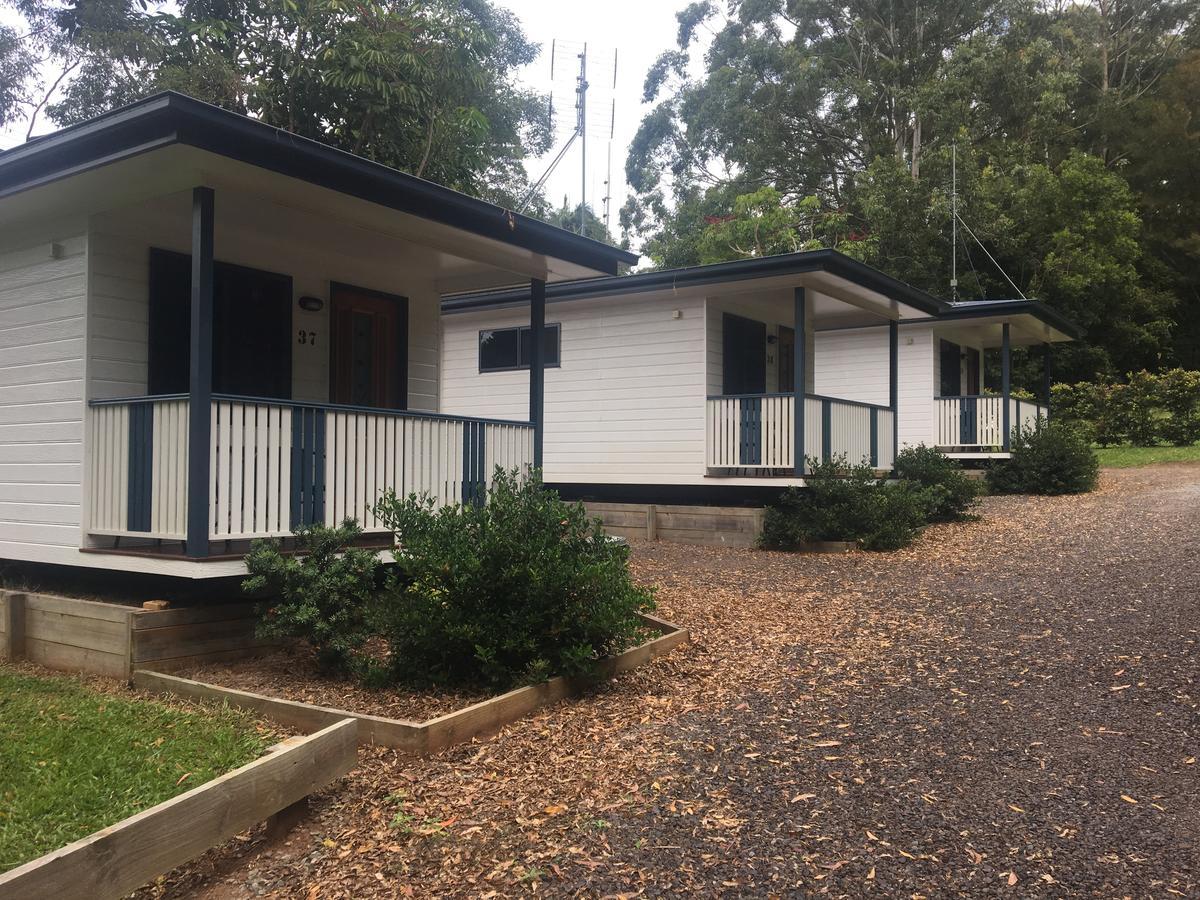 Mapleton Cabins & Caravan Park Екстер'єр фото